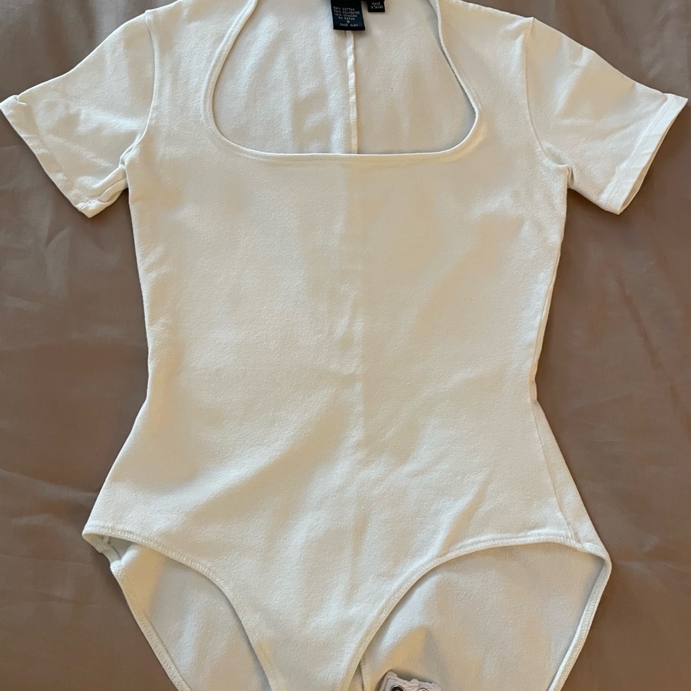 Like new - DJNY T-Shirt bodysuit